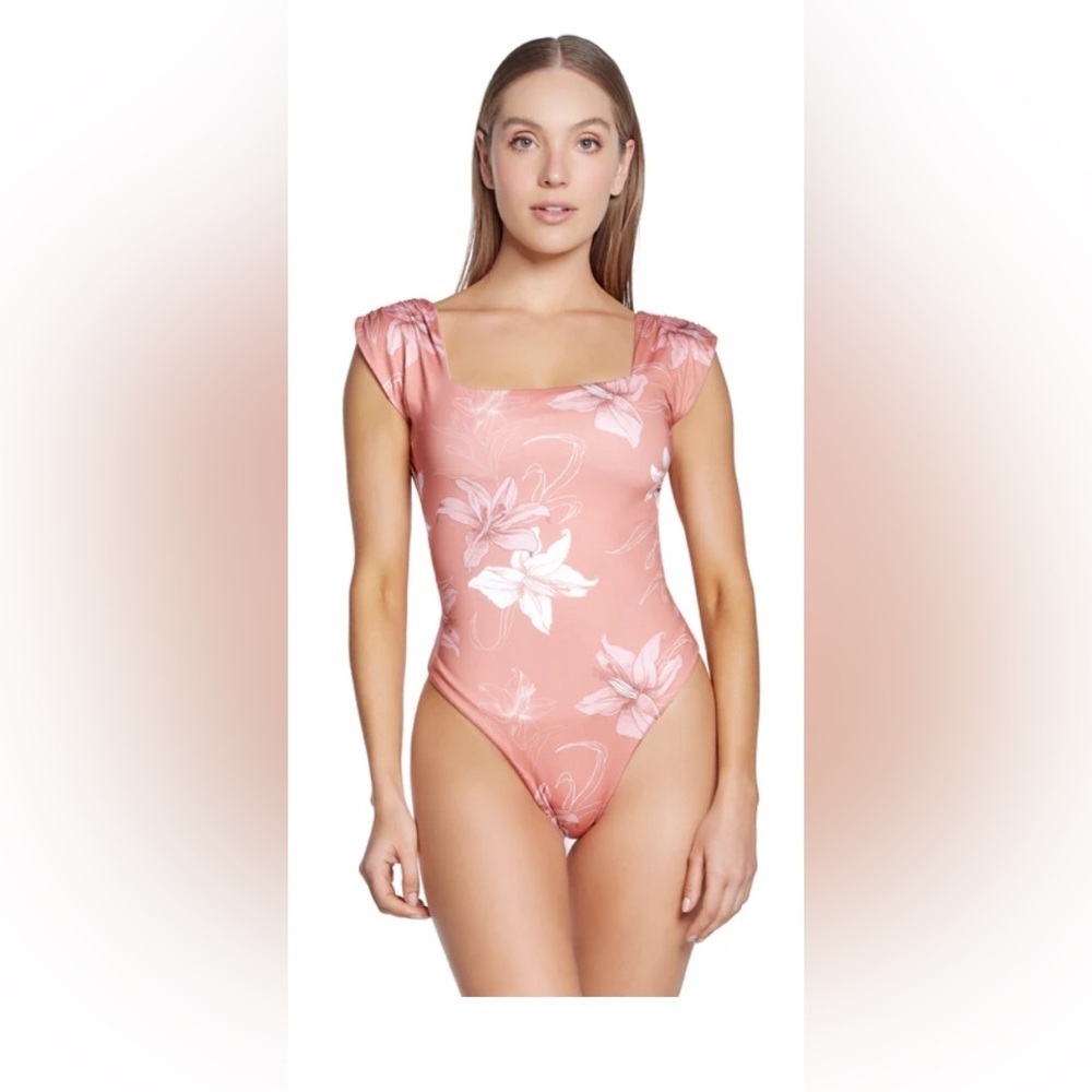 PHAX FEMININITY SQUARE NECK ONE PIECE - Intermediate Fit